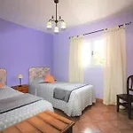 Hébergement de vacances Micaelas House En El Pueblo Marinero