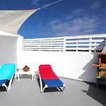 Hébergement de vacances Micaelas House En El Pueblo Marinero *